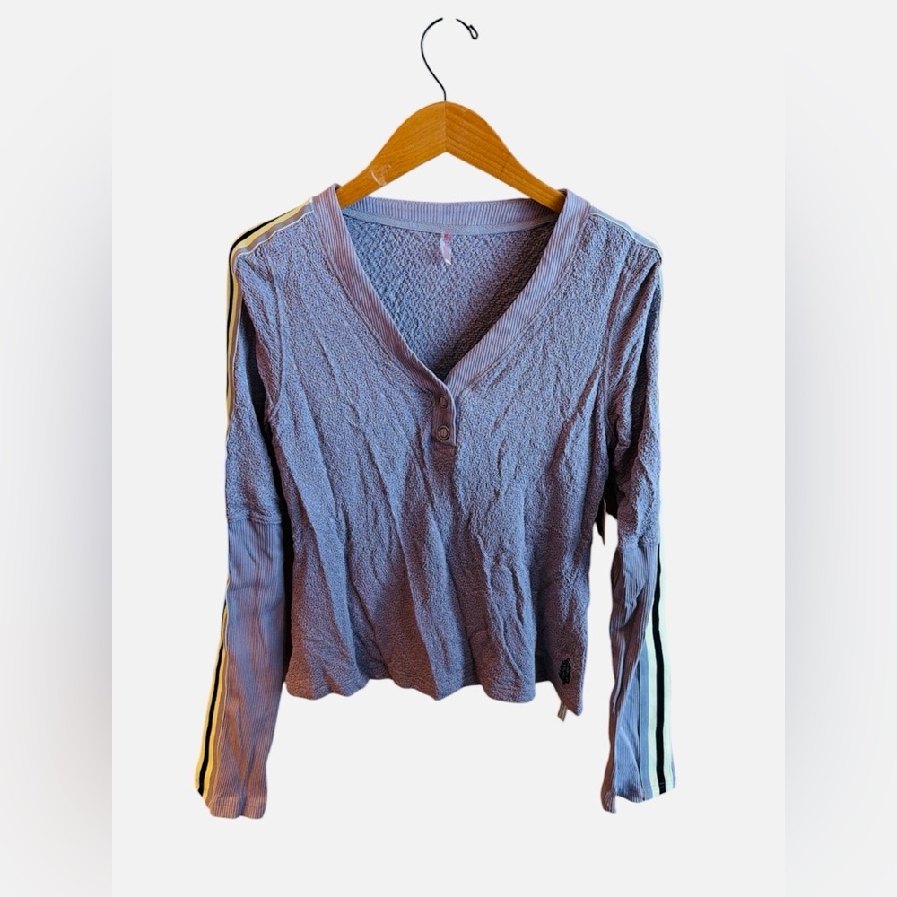 FP Movement Recovery Layer Top Size Large Purple Long Sleeve Henley Detail NEW - Picture 3 of 13